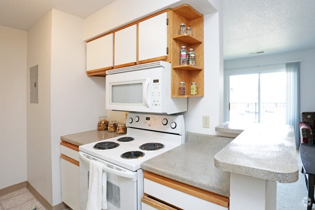 Park West, Omaha, NE 68164 - photo 4