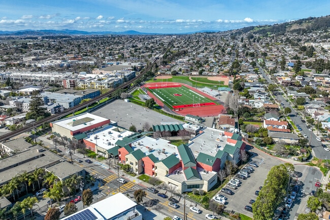 Albany Middle School provides safe grounds to students in Alameda County.