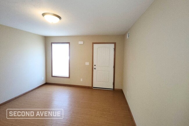 415 Station 44 Place, Painesville, OH 44077 - photo 3