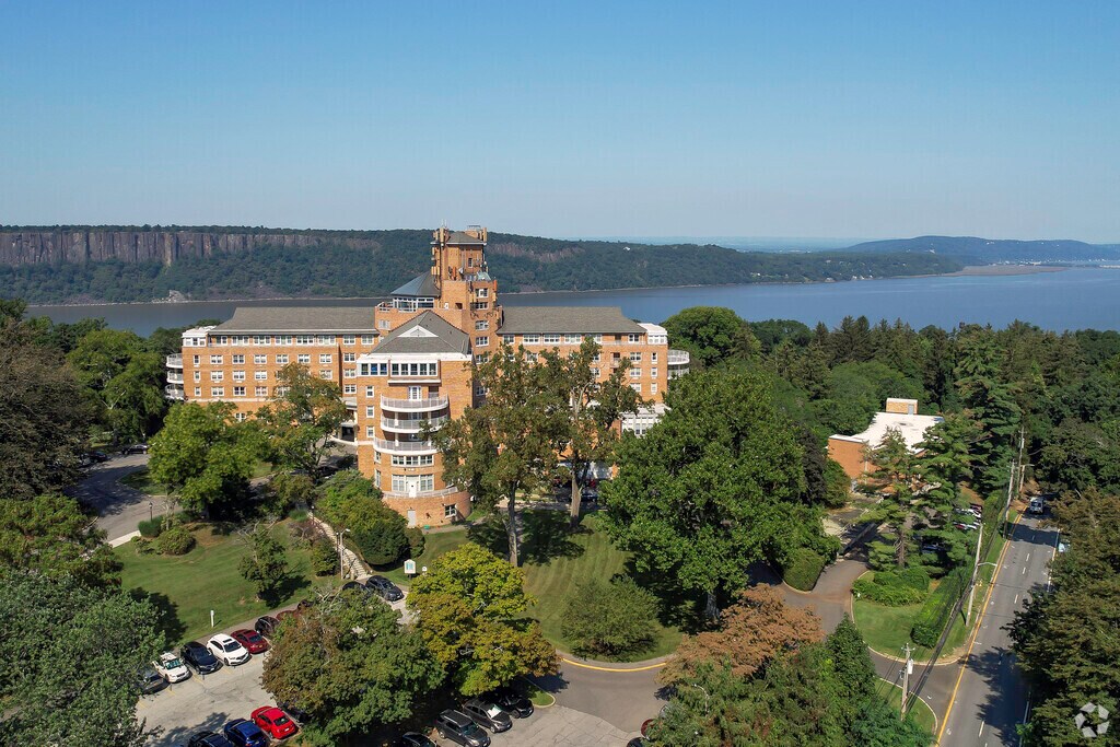 Hudson Lab School is a progressive, project-based K-12 school in Westchester, NY.