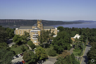 Hudson Lab School