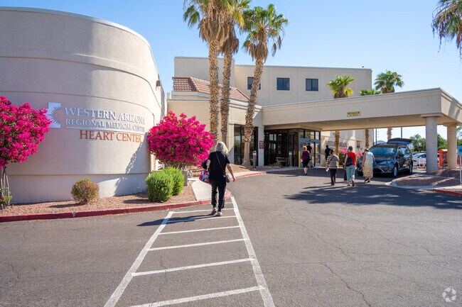 Experience compassionate and comprehensive care in Fox Creek at Western Arizona Regional.