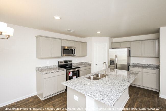 110 Boat Clb Ln, Lexington, SC 29073 - photo 6