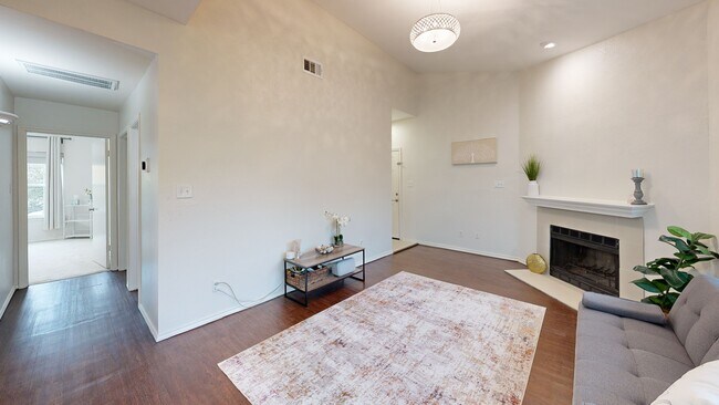 4103 Esters Rd unit 202B, Irving, TX 75038 - photo 2