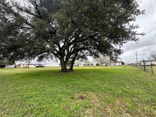 39 Tiffany Dr, Victoria, TX 77904 - photo 7