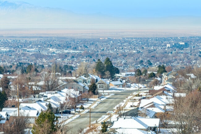 As a suburban bedroom community, Layton consists of several communities.