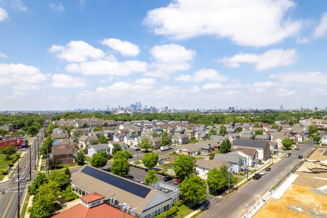 Prices of homes in Centerville range from $50,000 up to around $250,000.