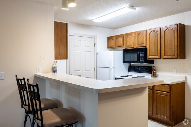 LEXINGTON ESTATES, Sioux Falls, SD 57106 - photo 4