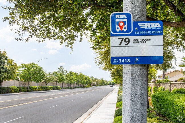 Catch the 79-bus route from Winchester to the Promenade Temecula.