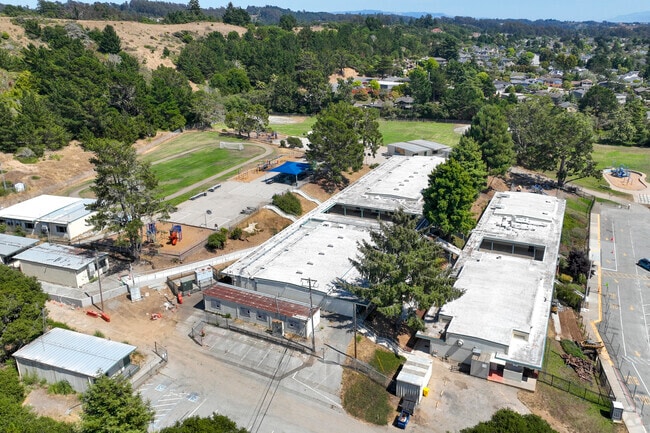 Rio Del Mar Elementary School has an amazing campus for students.