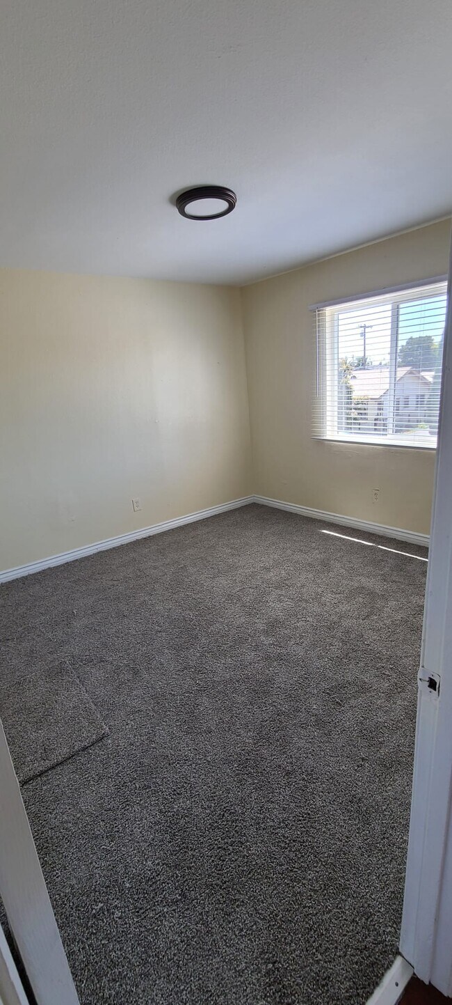 9066 S Normandie Ave Unit 9070 s Normandie Ave, LA, Los Angeles, CA 90044