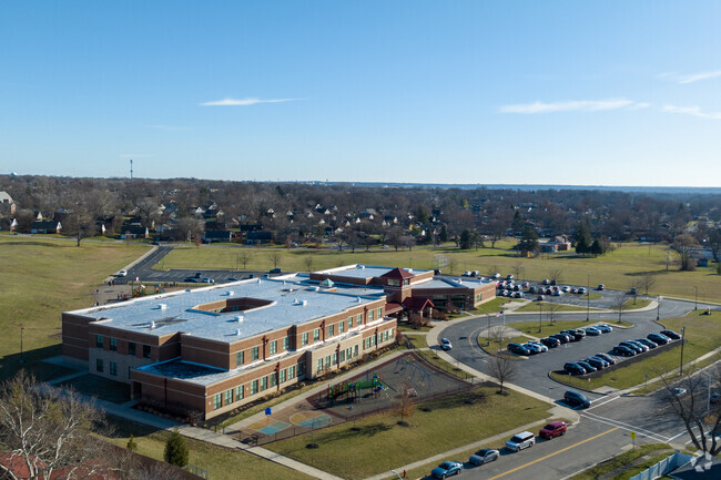Wright Brothers Elementary has a student to teacher ratio of 19 to 1.