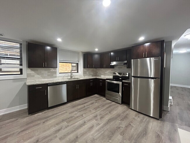 1143 Maple Ave unit 1149-GDN, Evanston, IL 60202 - photo 3