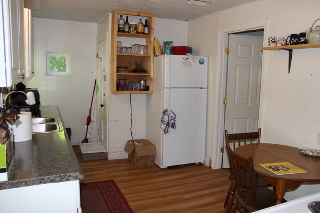 3 Park St unit B, Orono, ME 04473 - photo 2