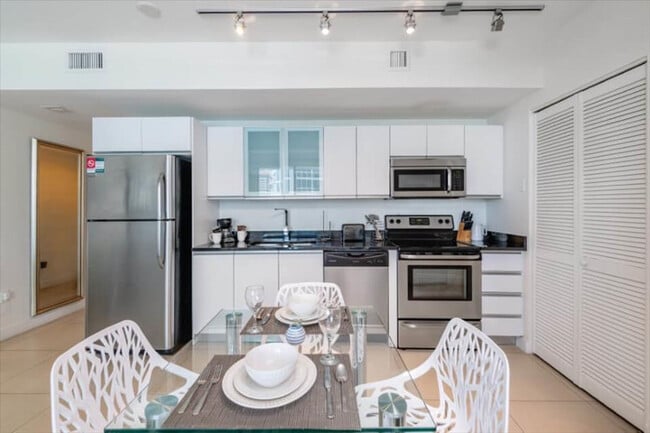 Monte Carlo unit ID1343851P, Miami Beach, FL 33141 - photo 6