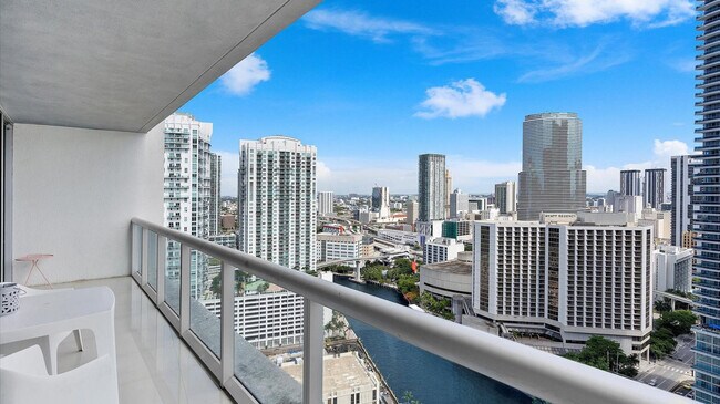 Icon Brickell Tower 1 unit FL30-ID1049802P, Miami, FL 33131 - photo 6