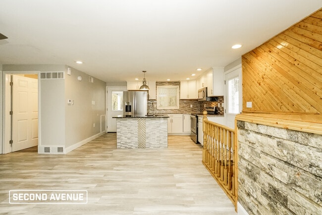 854 Monaca Rd, Monaca, PA 15061 - photo 3