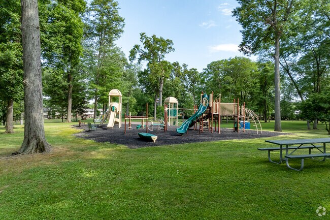 Hartville Memorial Park features a well-maintained playground that’s perfect for families and children of all ages.