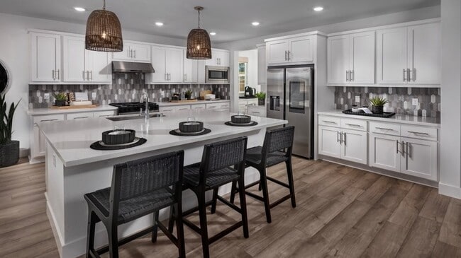 7966 Lamplight Dr, Tracy, CA 95377 - photo 2