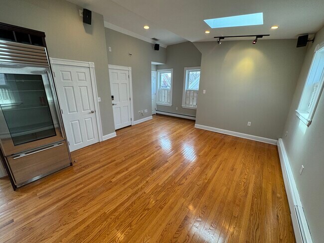 24 Ellington Rd unit 3, Somerville, MA 02144 - photo 6