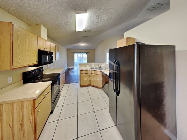 7491 Volley Dr N, Jacksonville, FL 32277 - photo 4