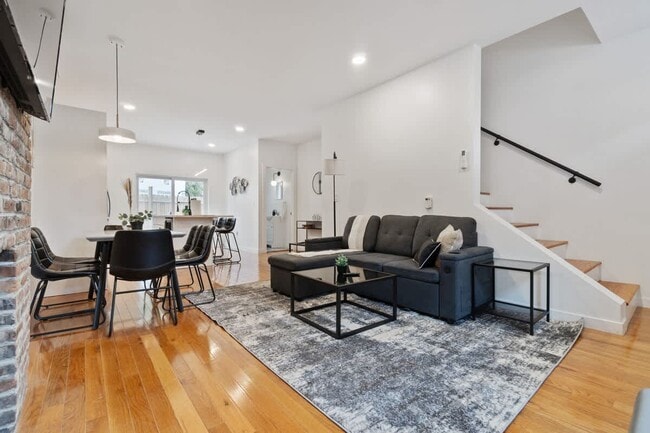 1238 Butterfield Way, Pittsburgh, PA 15212 - photo 3