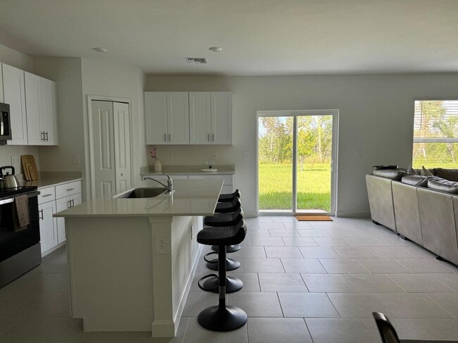 7111 E Pine Pkwy, Fort Myers, FL 33966 - photo 3