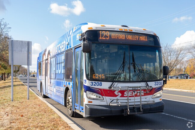 SEPTA busses run along Lincoln Highway in Highland Park.
