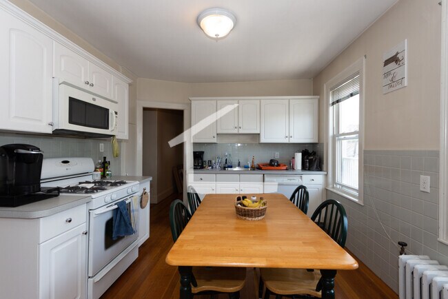440 Washington St unit 3, Brighton, MA 02135 - photo 2