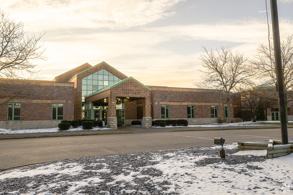 West High School provides education in the neighborhood of
Waukesha.