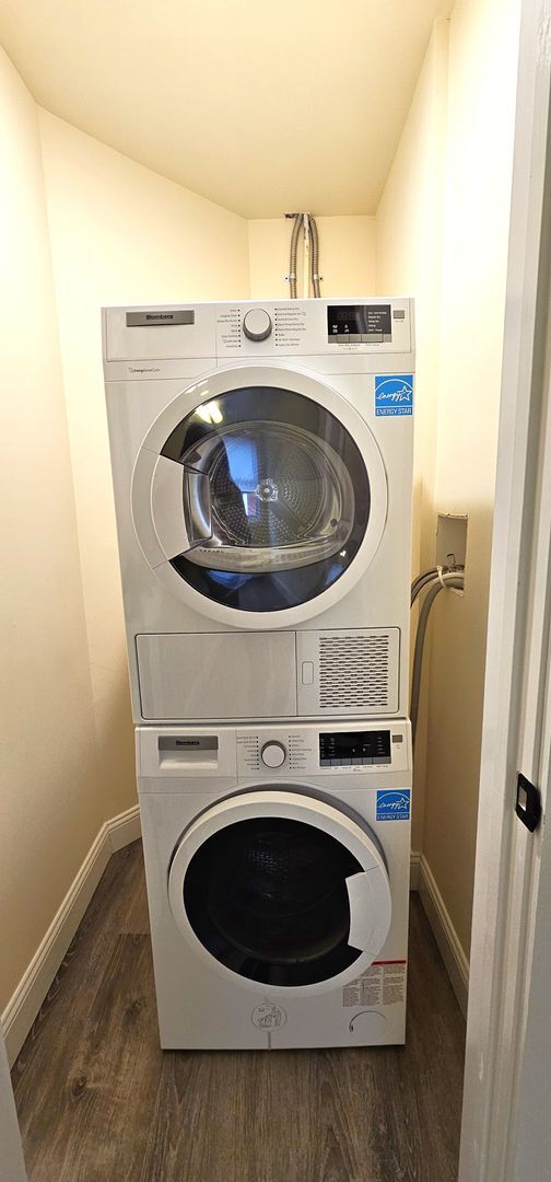 207 S Union St unit 207 South Union St, Burlington, VT 05401 - photo 7