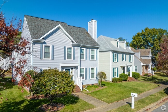 Stonebridge/Middle Town Arch homes nestle against quiet residential streets.