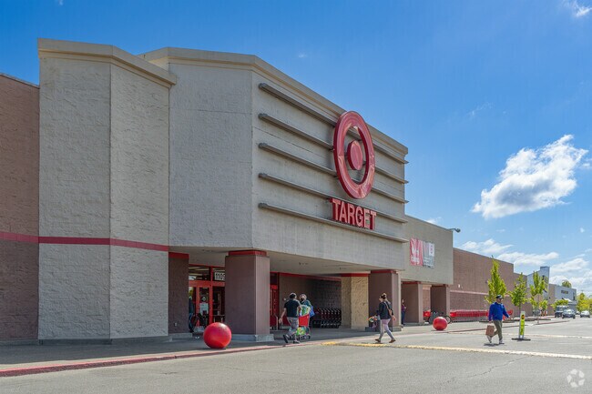 Major retailers like Target and Best Buy can be found at the nearby Tanasbourne shopping center.