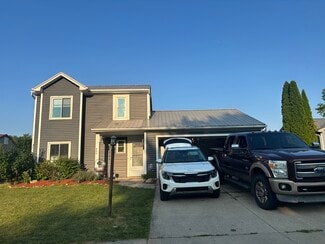 402 Granada Dr, Kendallville, IN 46755