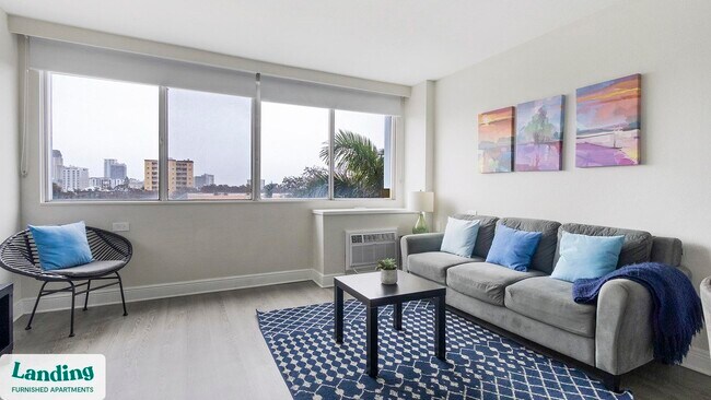 305 Dr M L K Jr St S unit 410.1403632, Saint Petersburg, FL 33705 - photo 3