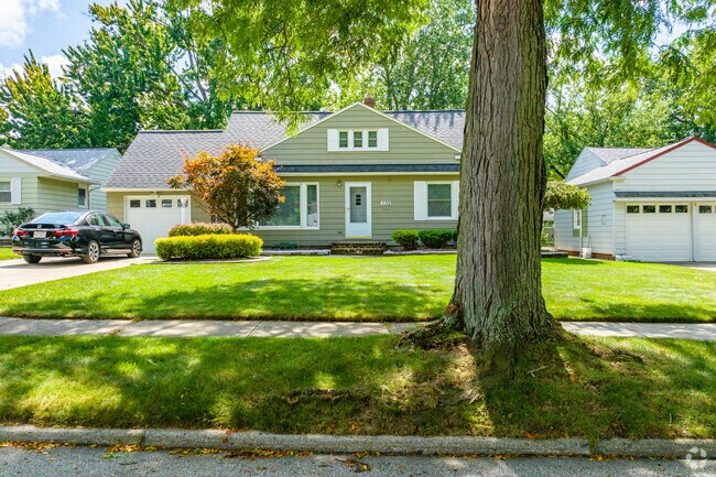 Lyndhurst offers a visual feast of architectural styles, where every home is a work of art.