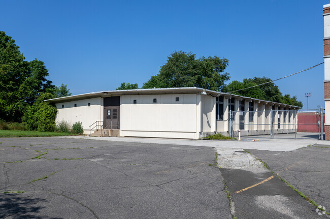 Stephen Decatur Elementary School has exterior classrooms in the Parkwood neighborhood.