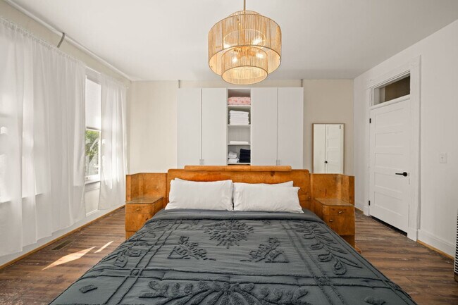 2 Hust Aly unit ID1315617P, Cincinnati, OH 45202 - photo 3