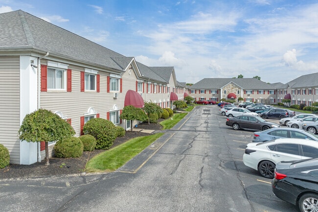 Weeping Cherry Village, Broadview Heights, OH 44147 - photo 2