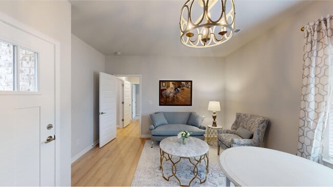 15747 Ruthie Lynn Dr unit B, Athens, AL 35613 - photo 3