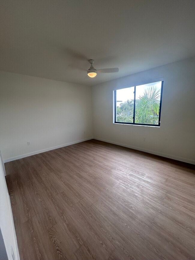 19601 NE 24th Ave unit B5, Miami, FL 33180 - photo 7