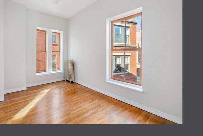 11 Cazenove St unit 406, Boston, MA 02116 - photo 4