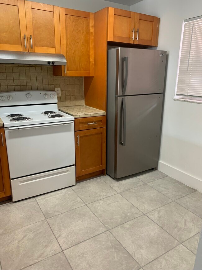 Point South unit Point South Unit, Miami, FL 33157 - photo 4