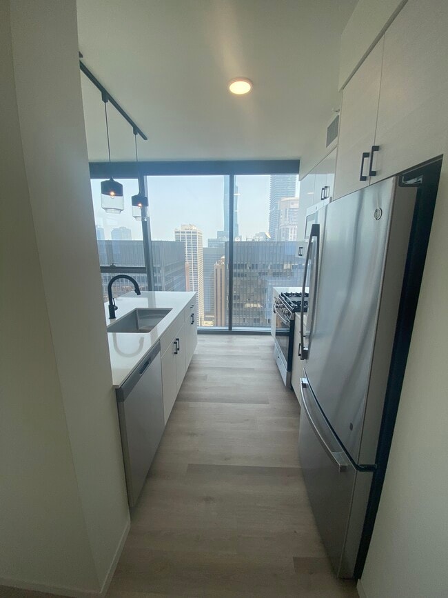 80 E Wacker Place unit 2105, Chicago, IL 60601 - photo 3