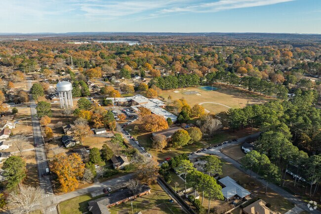 Walter Jackson Elementary is a public elementary school in Fairview.