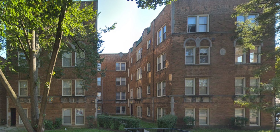 4935 Hull St unit 3N, Skokie, IL 60077 - photo 1