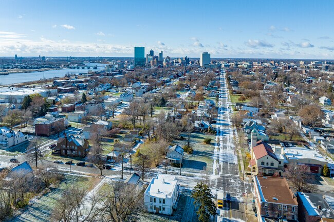 Lagrange is a bustling residential neighborhood just north of Downtown Toledo.