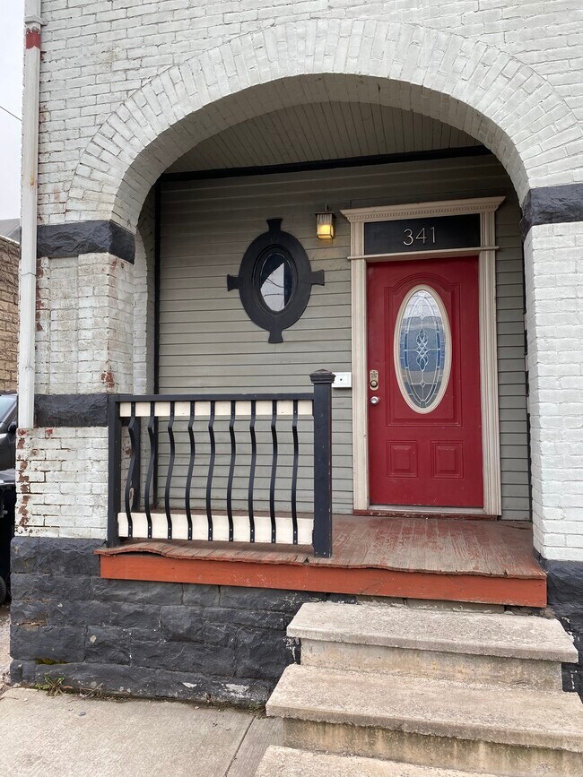 341 W 3rd St unit 1, Williamsport, PA 17701 - photo 2