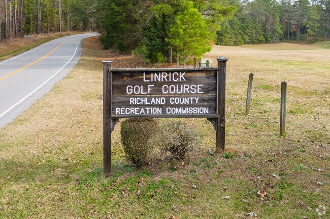 Linrick Golf Course spans 257 acres with eight ponds and rolling hills.