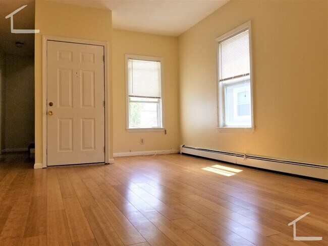 36 Pratt St unit 2, Allston, MA 02134 - photo 6